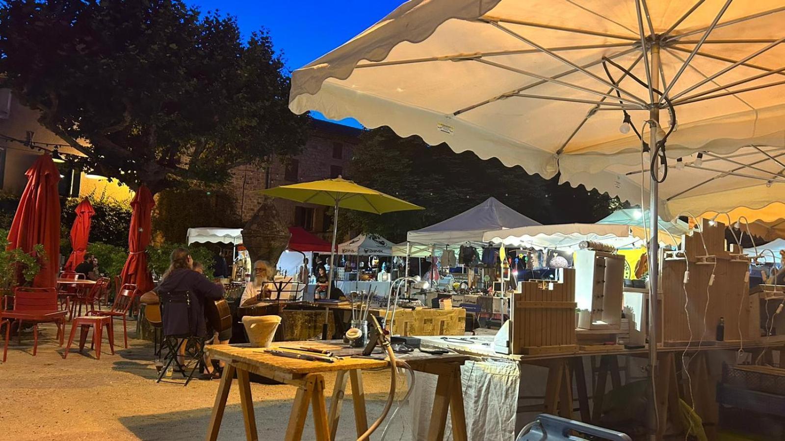La Magnanerie Du Castanet Villa Banne Exteriör bild